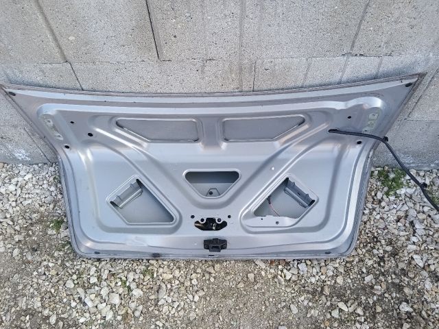 bontott RENAULT THALIA Csomagtérajtó (Részeivel)