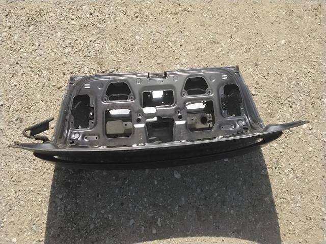 bontott RENAULT THALIA Csomagtérajtó (Részeivel)