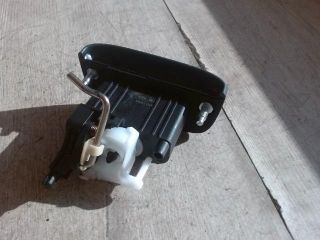 bontott RENAULT THALIA Csomagtérajtó Zárbetét