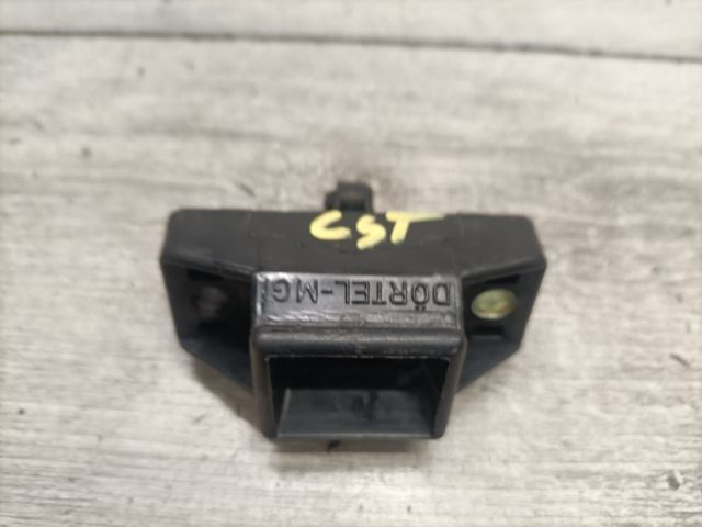 bontott RENAULT THALIA Csomagtérajtó Zárszerkezet