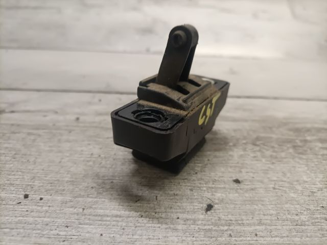 bontott RENAULT THALIA Csomagtérajtó Zárszerkezet