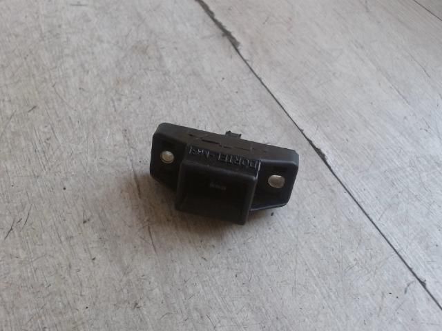 bontott RENAULT THALIA Csomagtérajtó Zárszerkezet