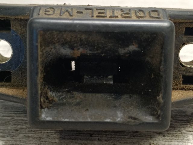 bontott RENAULT THALIA Csomagtérajtó Zárszerkezet