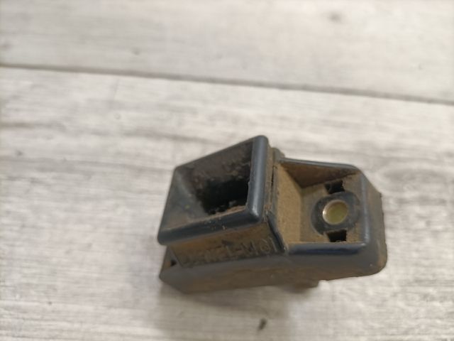 bontott RENAULT THALIA Csomagtérajtó Zárszerkezet