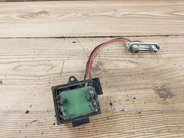 bontott RENAULT THALIA Előtét Ellenállás Fűtőmotor