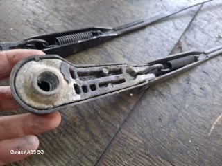 bontott RENAULT THALIA Első Ablaktörlő Kar