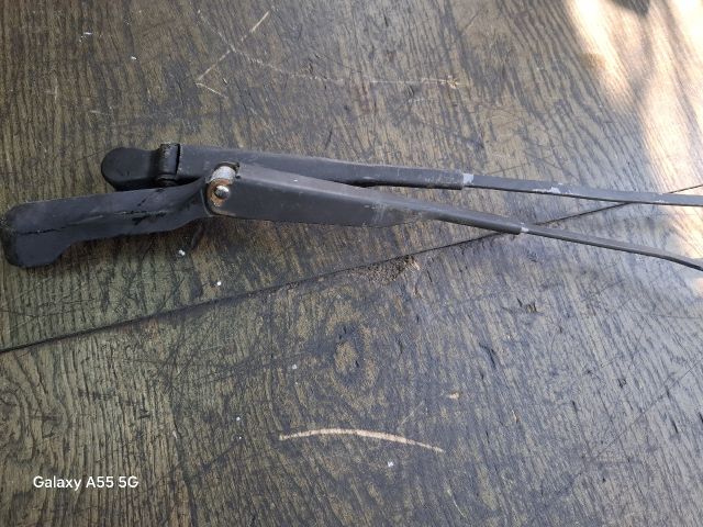 bontott RENAULT THALIA Első Ablaktörlő Kar