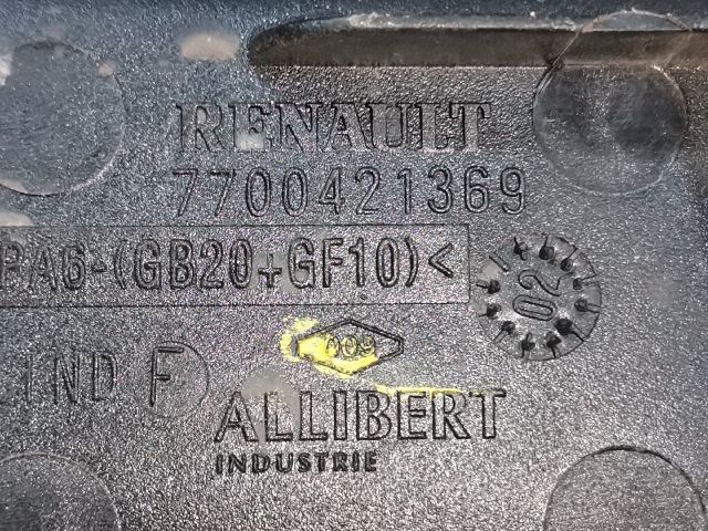 bontott RENAULT THALIA Első Hamutartó