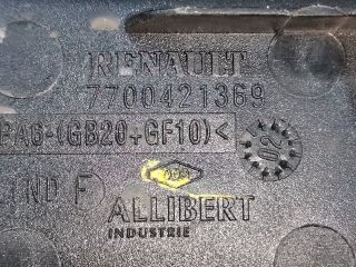 bontott RENAULT THALIA Első Hamutartó