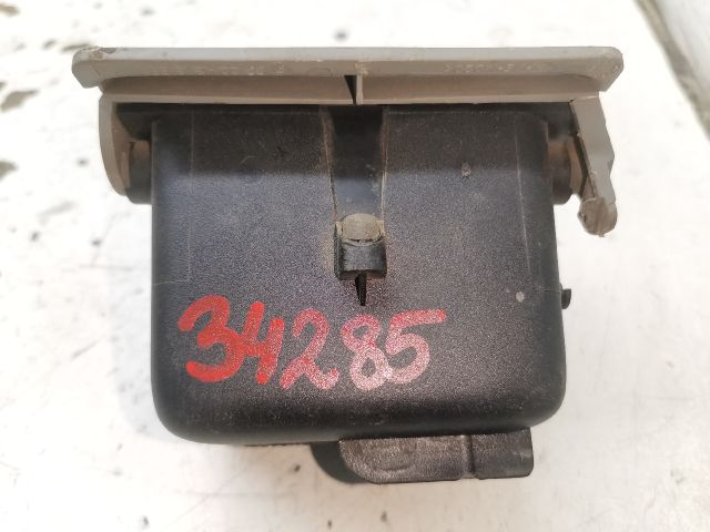 bontott RENAULT THALIA Első Hamutartó