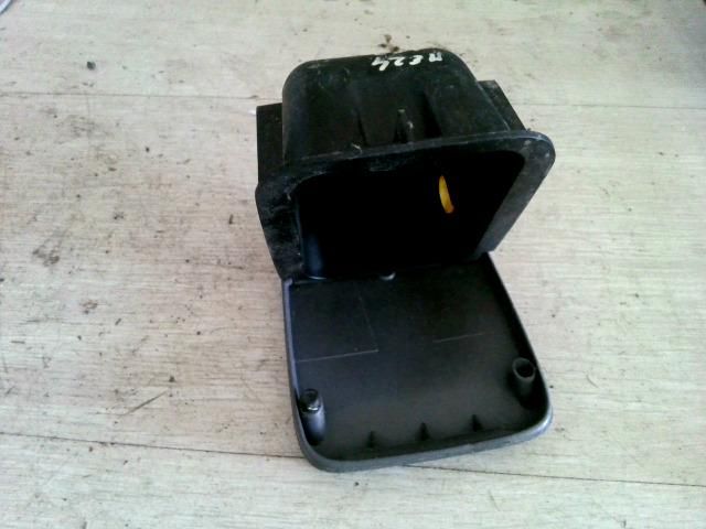 bontott RENAULT THALIA Első Hamutartó