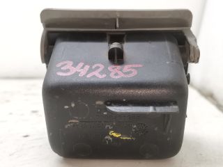 bontott RENAULT THALIA Első Hamutartó