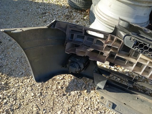 bontott RENAULT THALIA Első Lökhárító (Részeivel)