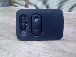 bontott RENAULT THALIA Fényszórómagasság Állító Kapcsoló