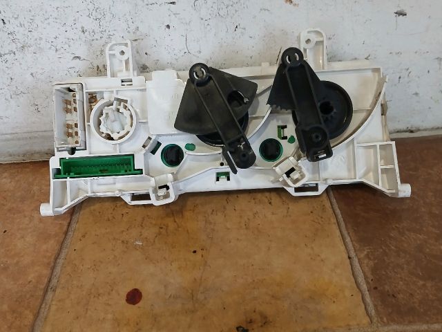 bontott RENAULT THALIA Fűtéskapcsoló (manuális klímás)