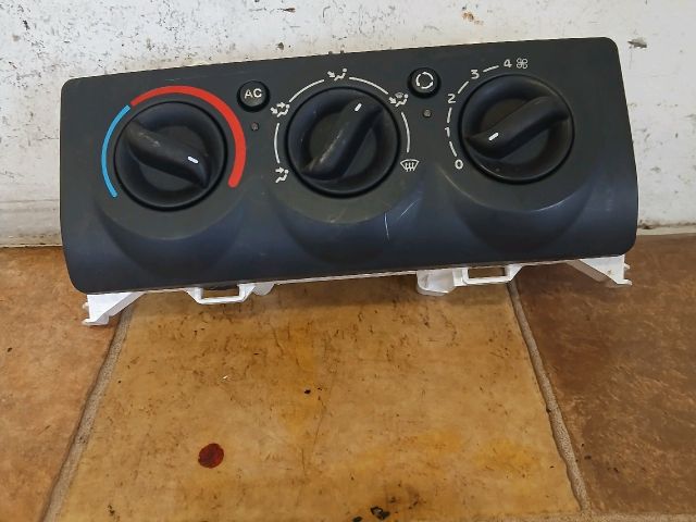 bontott RENAULT THALIA Fűtéskapcsoló (manuális klímás)