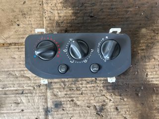 bontott RENAULT THALIA Fűtéskapcsoló (Nem klímás)