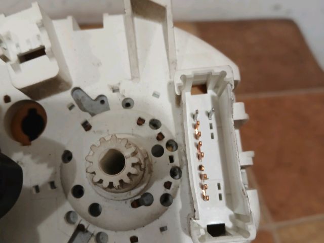 bontott RENAULT THALIA Fűtéskapcsoló (Nem klímás)