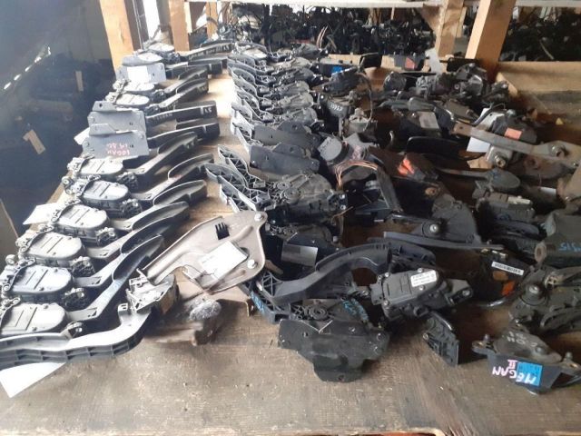 bontott RENAULT THALIA Gázpedál Jeladó