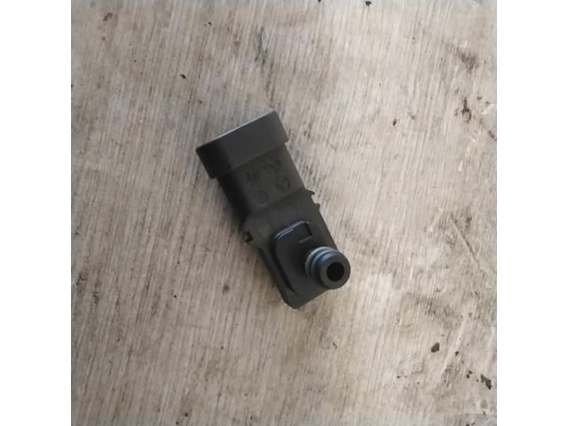 bontott RENAULT THALIA GPS Antenna