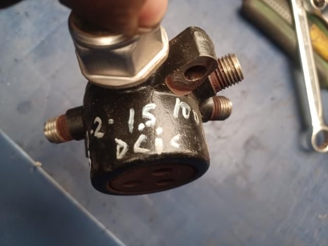 bontott RENAULT THALIA II Közösnyomócső