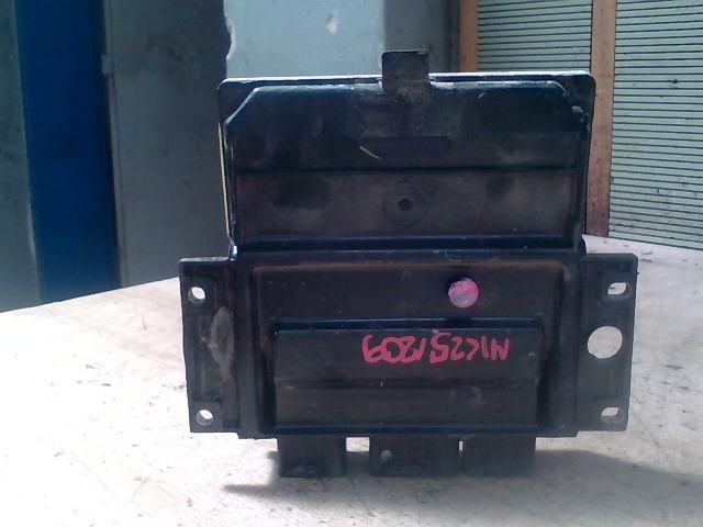 bontott RENAULT THALIA II Motorvezérlő