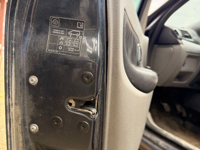 bontott RENAULT THALIA II Bal első Ajtózár