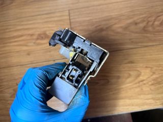 bontott RENAULT THALIA II Bal első Ajtózár