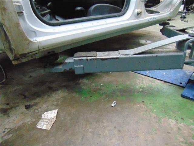 bontott RENAULT THALIA II Bal Küszöb