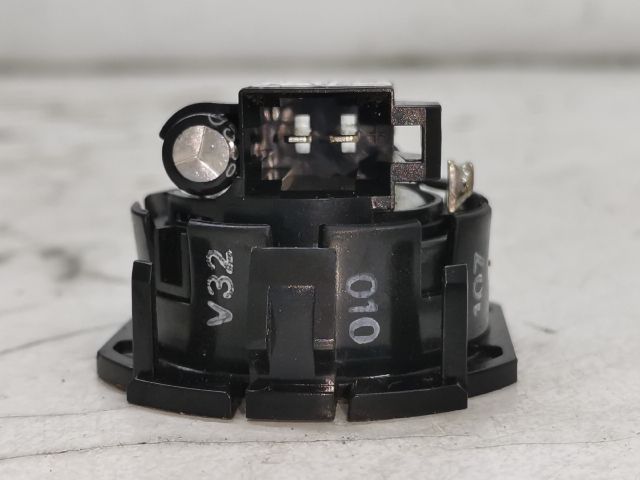 bontott RENAULT THALIA II Bal Műszerfal Hangszóró