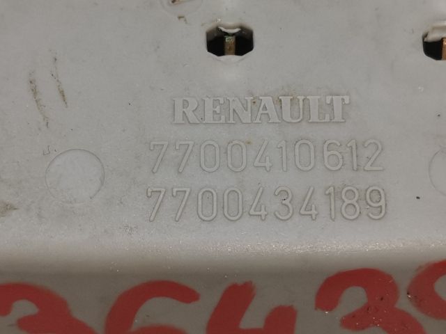 bontott RENAULT THALIA II Beltér Világítás Első