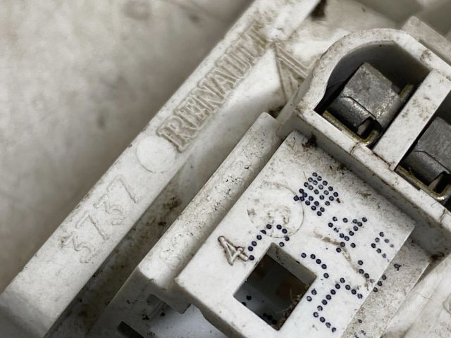 bontott RENAULT THALIA II Csomagtér Világítás