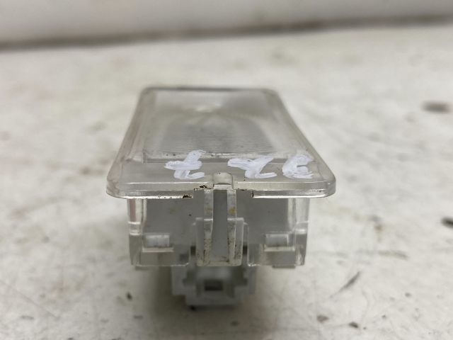 bontott RENAULT THALIA II Csomagtér Világítás