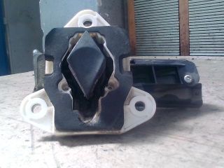 bontott RENAULT THALIA II Csomagtérajtó Kilincs