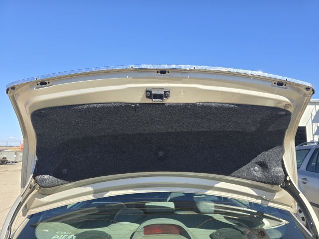 bontott RENAULT THALIA II Csomagtérajtó (Üres lemez)