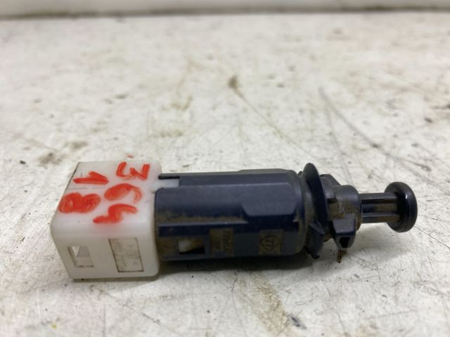 bontott RENAULT THALIA II Fék Pedál Kapcsoló