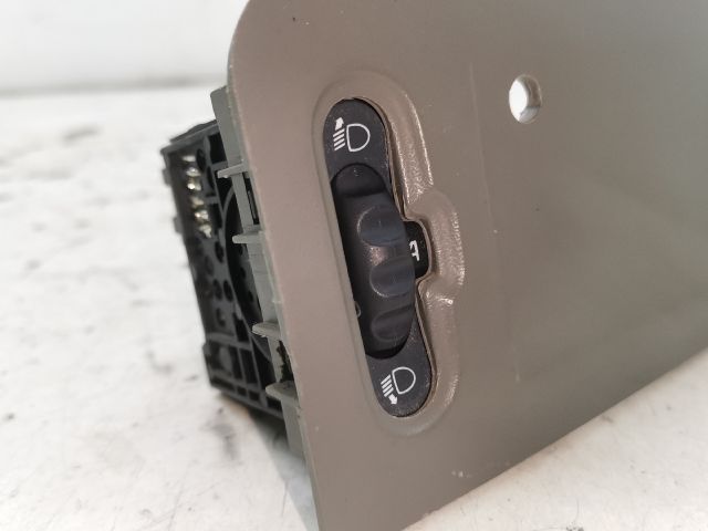 bontott RENAULT THALIA II Fényszórómagasság Állító Kapcsoló