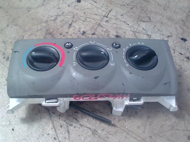 bontott RENAULT THALIA II Fűtéskapcsoló