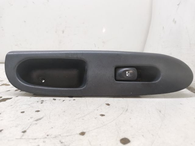 bontott RENAULT THALIA II Jobb első Ablakemelő Kapcsoló