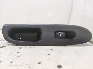 bontott RENAULT THALIA II Jobb első Ablakemelő Kapcsoló