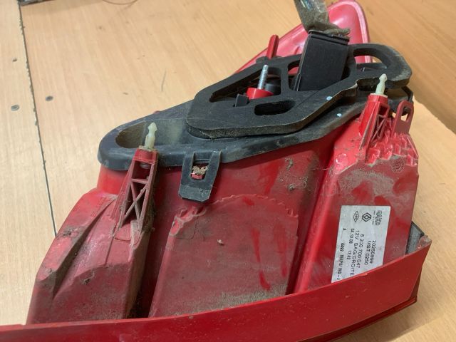 bontott RENAULT THALIA II Jobb Hátsó Lámpa