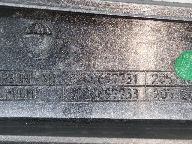 bontott RENAULT THALIA II Jobb Műszerfal Díszléc