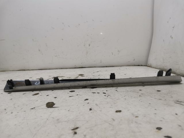 bontott RENAULT THALIA II Jobb Műszerfal Díszléc