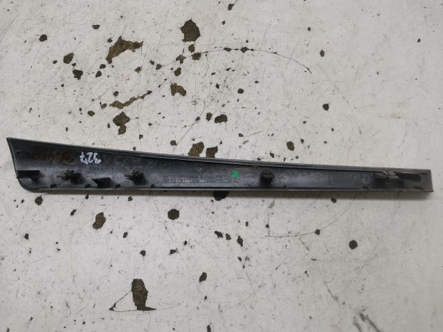 bontott RENAULT THALIA II Jobb Műszerfal Díszléc