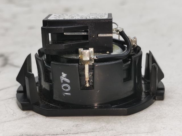 bontott RENAULT THALIA II Jobb Műszerfal Hangszóró