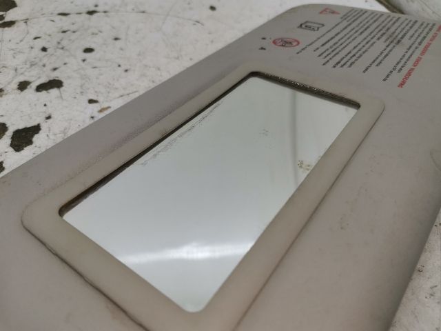 bontott RENAULT THALIA II Jobb Napellenző