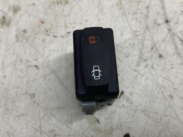 bontott RENAULT THALIA II Központizár Kapcsoló