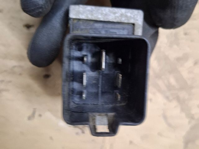 bontott RENAULT THALIA Izzító Relé