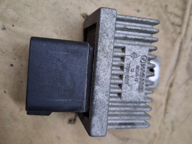 bontott RENAULT THALIA Izzító Relé