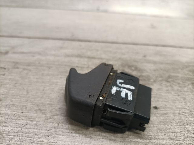 bontott RENAULT THALIA Jobb első Ablakemelő Kapcsoló